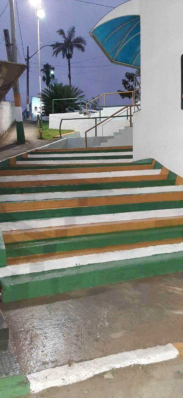 Camacã: Prefeitura realiza revitalização nas escadarias da cidade